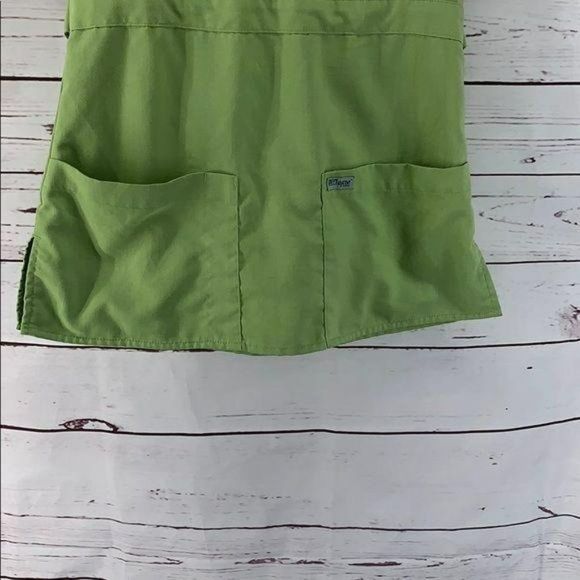 Grey’s Anatomy‎ Green Extra Small Scrub Top - Picture 3 of 9